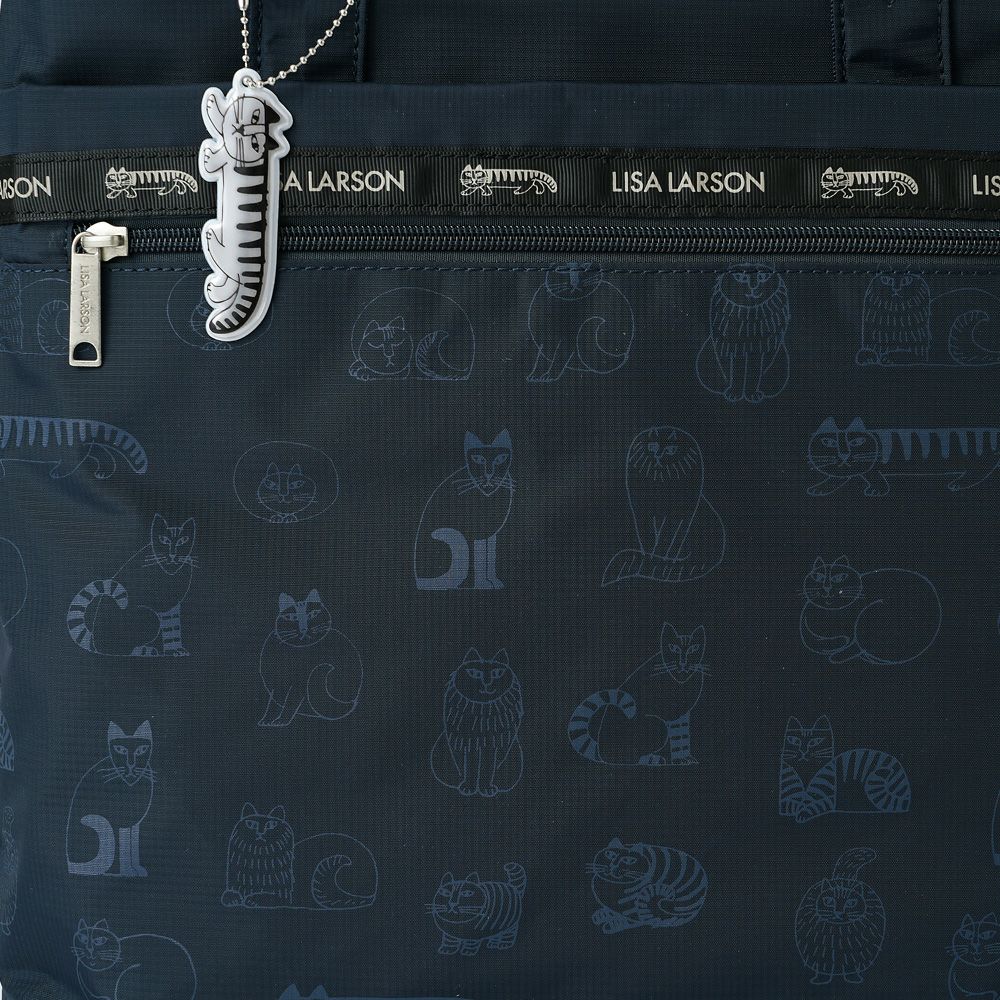 LISA LARSON(リサラーソン)可愛いのに機能的、マイキーと一緒お出かけ